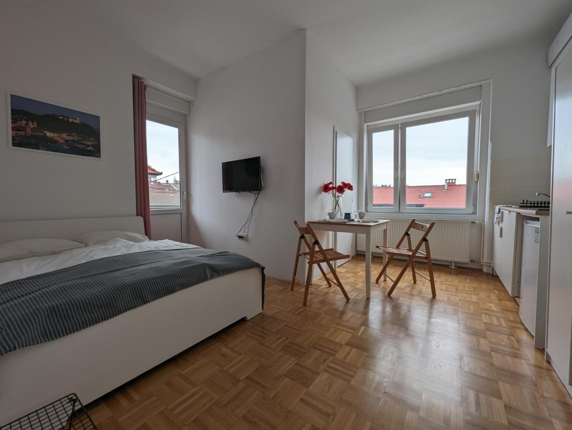 P & B Apartment *